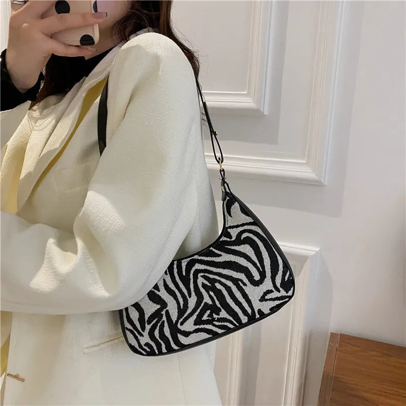 Retro Print One Shoulder Small Square Bag Casual Female Underarm Bag