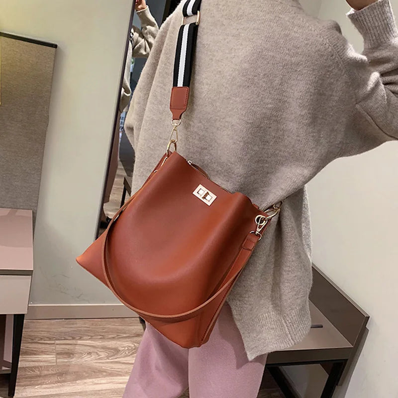 Large Capacity Bucket Bag Lock Shoulder Messenger Purse Women Hand Bag