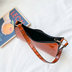 Fashionable European Style Underarm Bag for Daily Wear