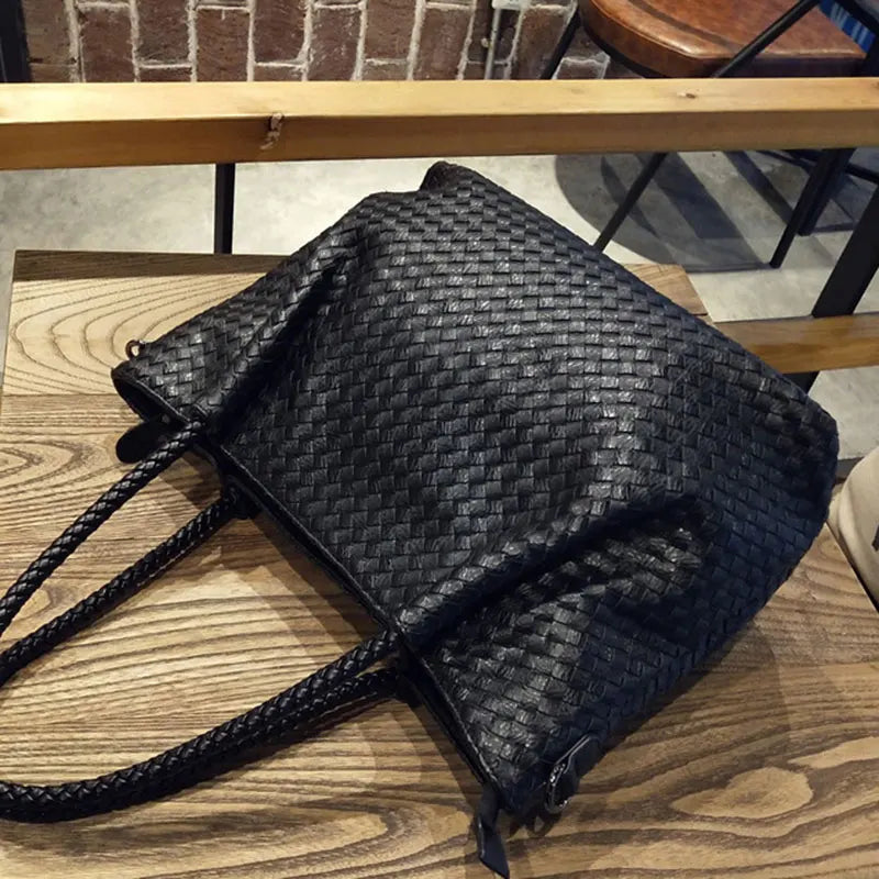 Women Large Capacity Woven Shoulder Bag Crossbody Bag For Ladies