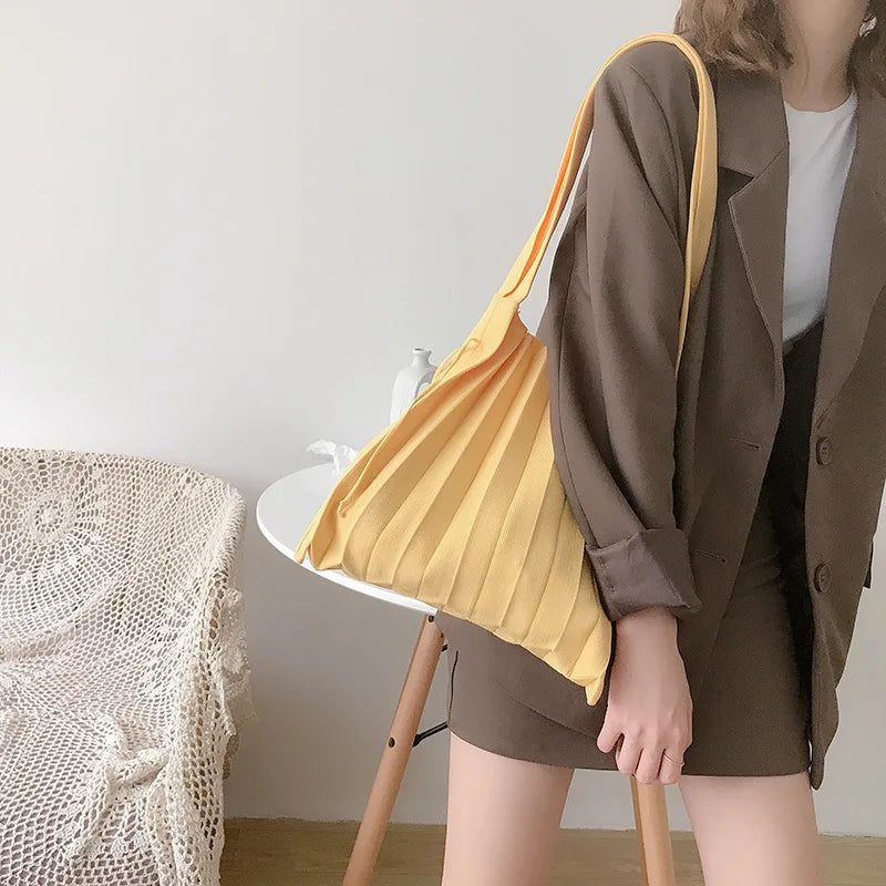 Knitted Pleated Handbag Large Capacity Messenger Bag
