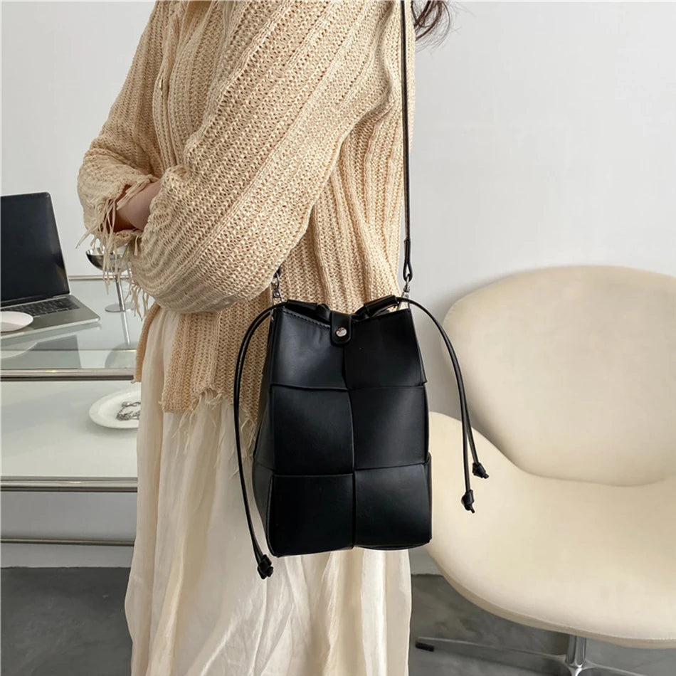 Summer Braided PU Leather Shoulder Bag Small Bucket Tote Crossbody