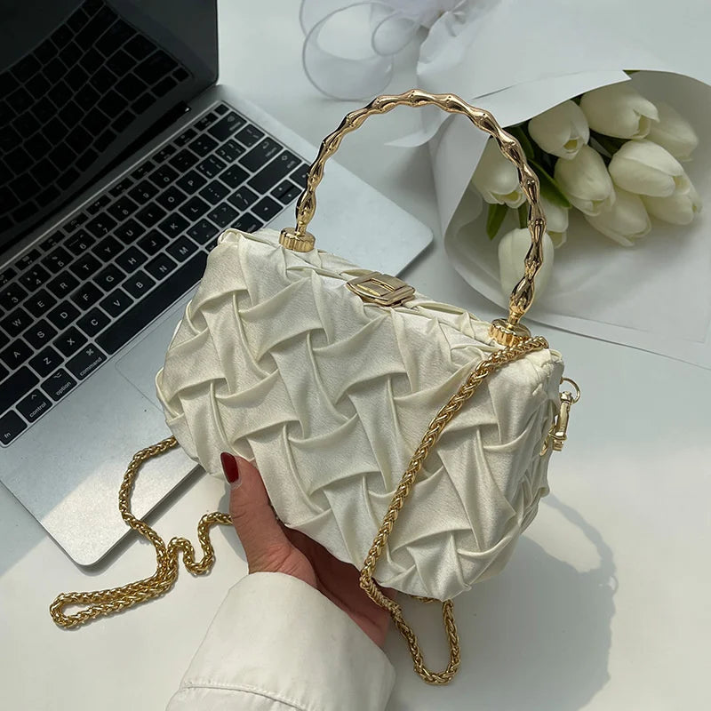 Small Tote Bag w/Metal Chain Women's Handbag