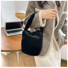 Winter Soft Faux Fur Women's Bucket Bag Furry Fluffy Tote Bag