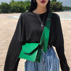 Women's Crossbody Bags Retro Wide Strap Small Square Lady Shoulder Bags
