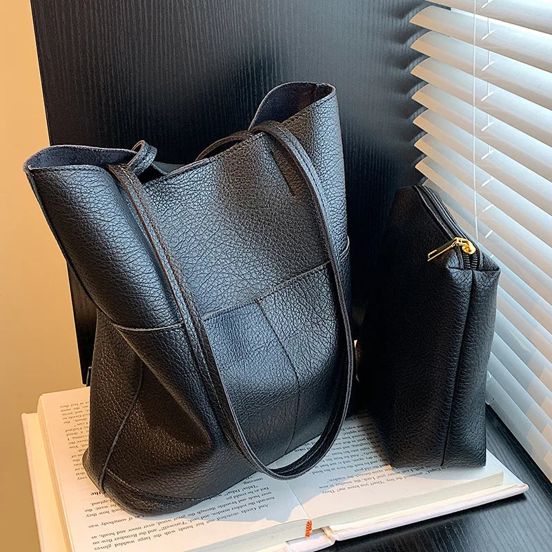 2022 Women's Vintage Shoulder Bag Large Capacity Bucket Bag