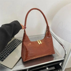 Retro Shoulder Bags Women Totes Leather Chain Handbag