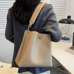 2022 Casual Commuter Shoulder Bag Large Capacity Women's Bag