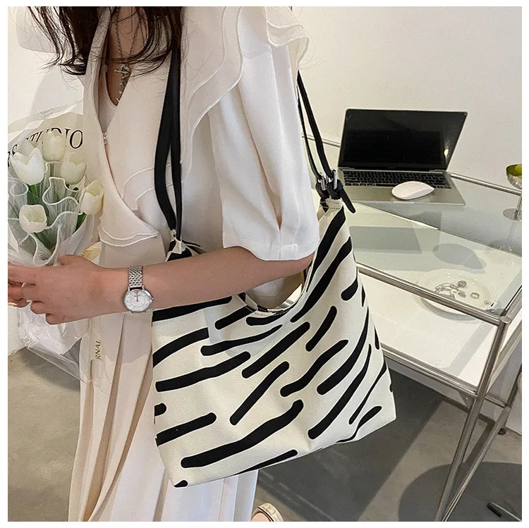Canvas Bag Large Capacity Commuter Tote Bag Women's Shoulder Crossbody Bag