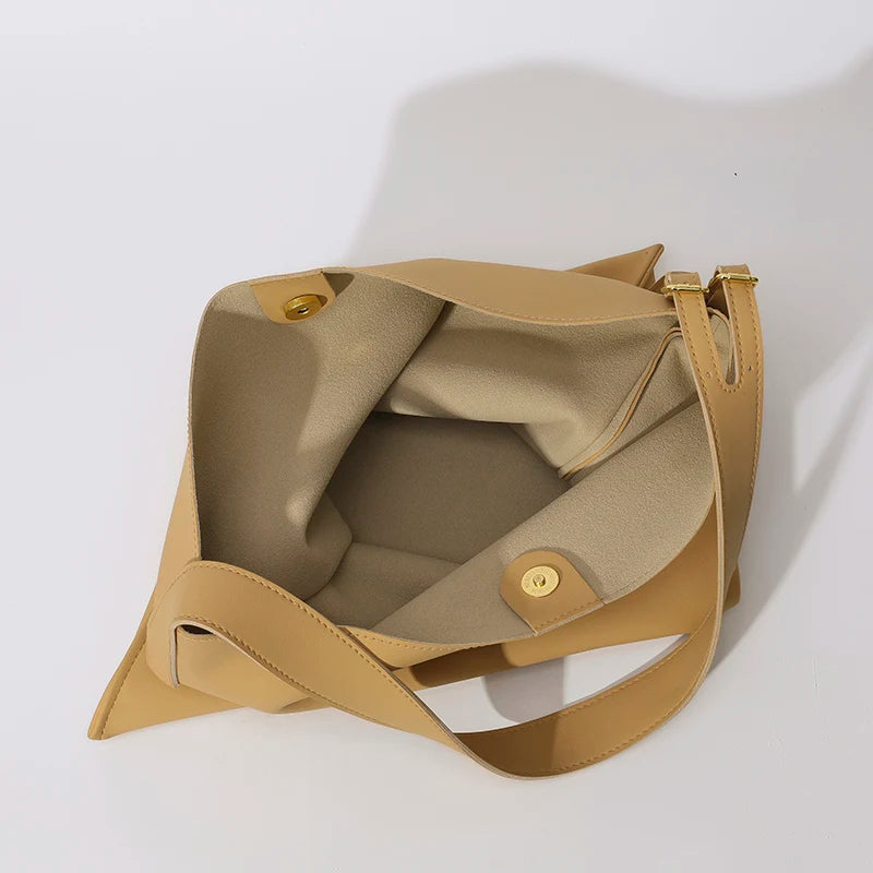 Fashionable PU Leather Women Bags High Capacity Tote Handbags