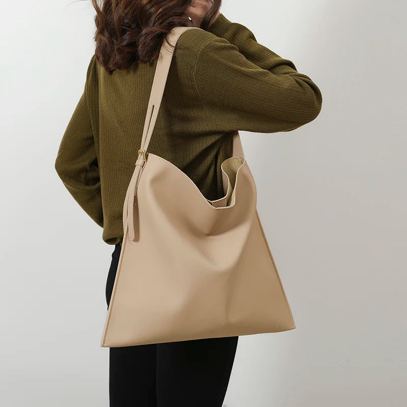 Fashionable PU Leather Women Bags High Capacity Tote Handbags