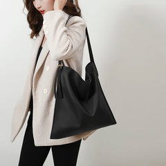 Fashionable PU Leather Women Bags High Capacity Tote Handbags