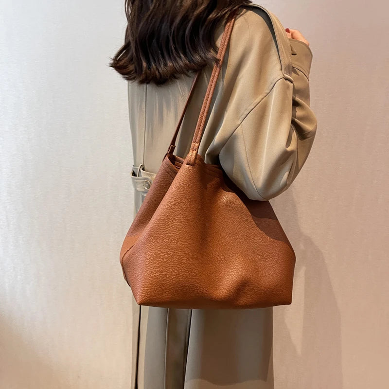 Fashionable Shoulder Bags Big Pockets Leisure Daily Casual Multi-function PU Lea
