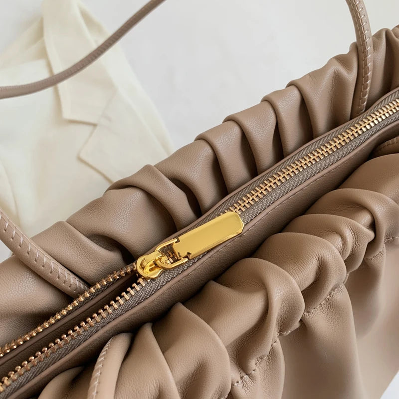 Fashionable Shoulder Bags for Work with Big Pockets
