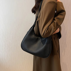 Fashionable Women Bags Soft Surface Big Pockets Casual PU Leather