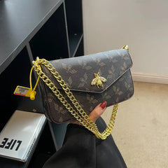 Women Small Flap Crossbody Bag Over the Shoulder Casual Messenger Bag