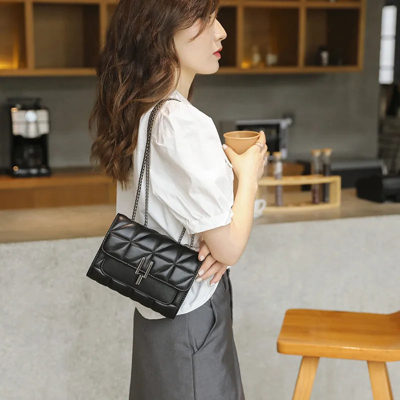 Leather Chain Crossbody Bags for Women Shoulder Bags Messenger