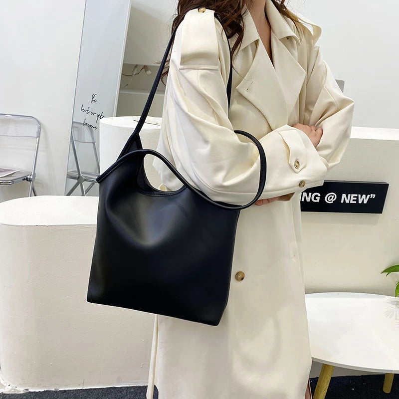 Fashionable Women Buckets Shoulder Bags PU Leather Tote