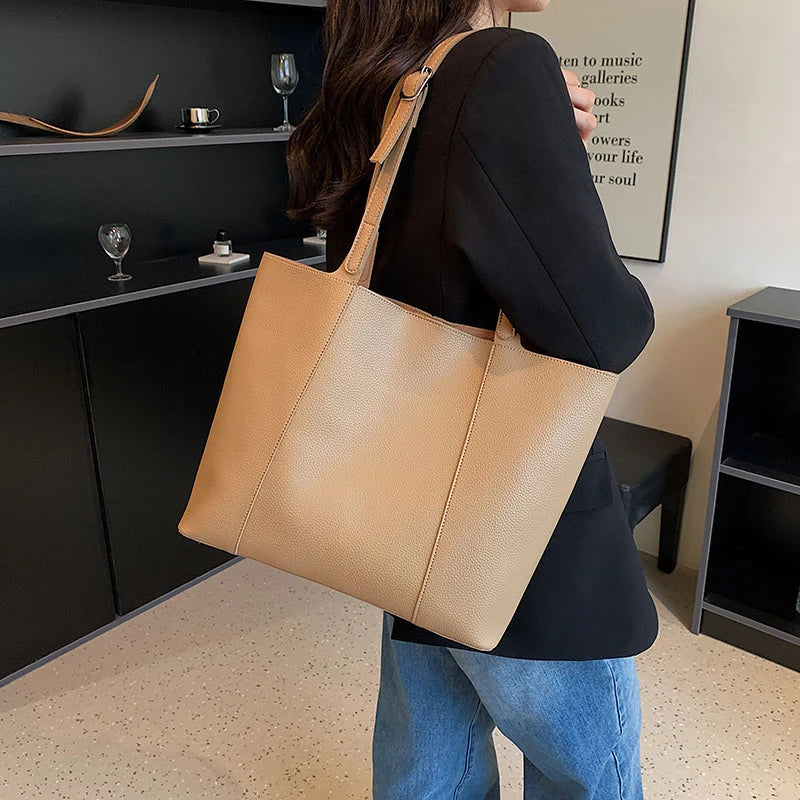 Fashionable PU Leather Women Shoulder Bags High Capacity Casual Handbags