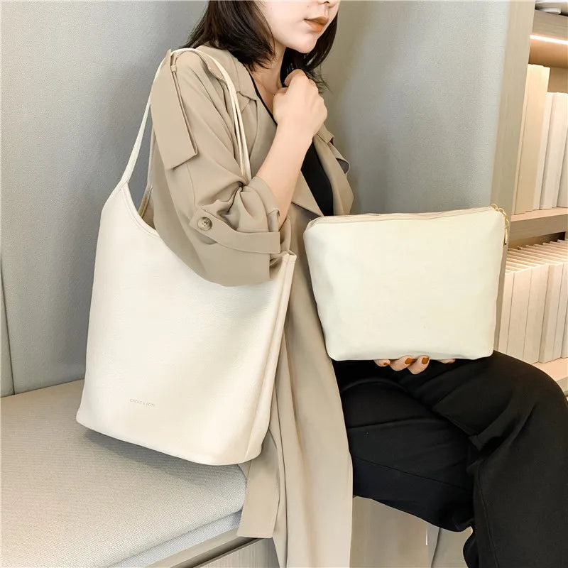 Fashionable Women Shoulder Bags PU Leather Daily Soft Surface Big Pockets