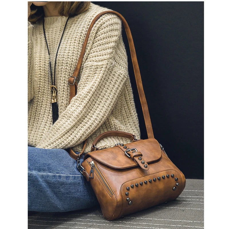 Vintage Messenger Bag Women Crossbody Rivet Handbag Motorcycle Bag