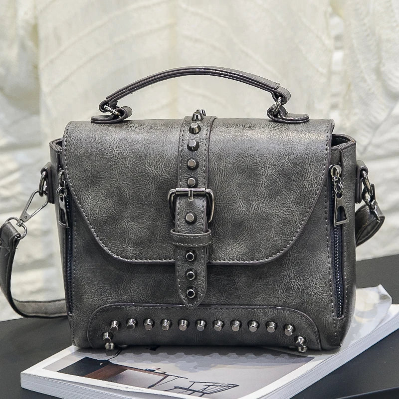 Vintage Messenger Bag Women Crossbody Rivet Handbag Motorcycle Bag