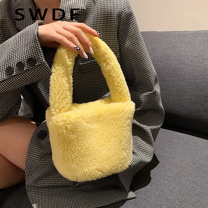 Women Plush Tote Handbag Lamb Fabric Wrist Bag Fluffy Makeup Bag Canvas