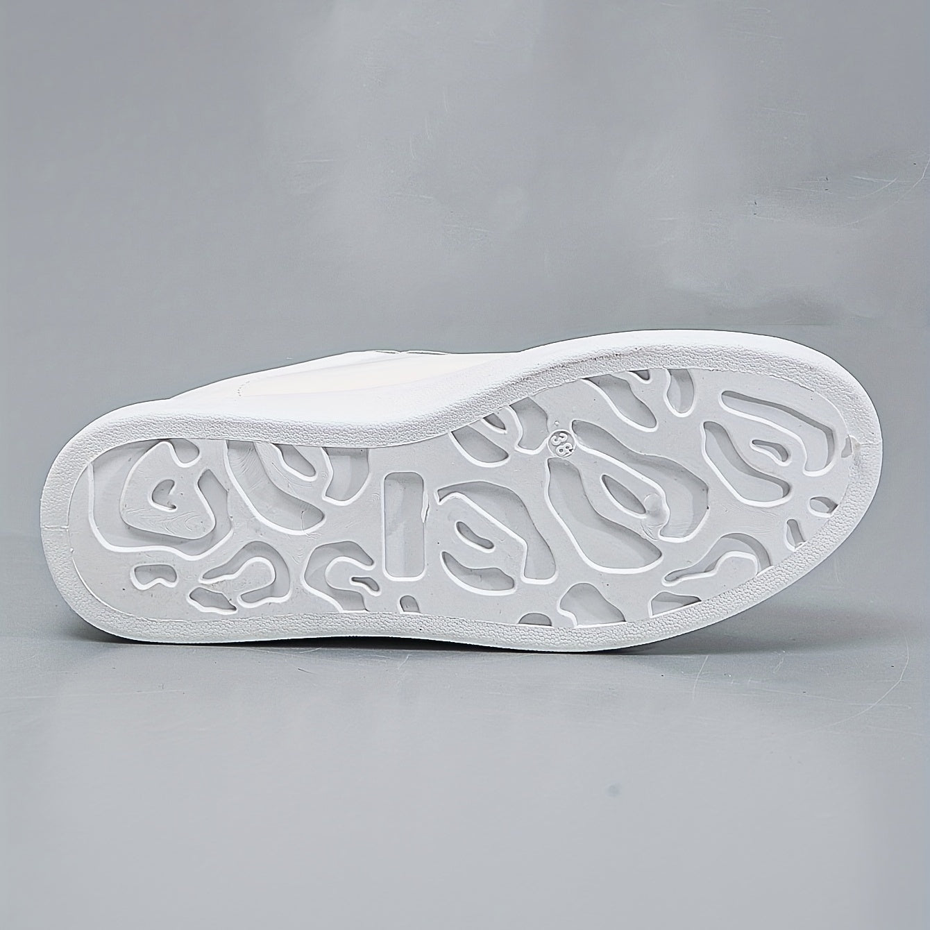 Women's Rose Pattern Skate Shoes Lace Up Thick Sole Flat Shoes