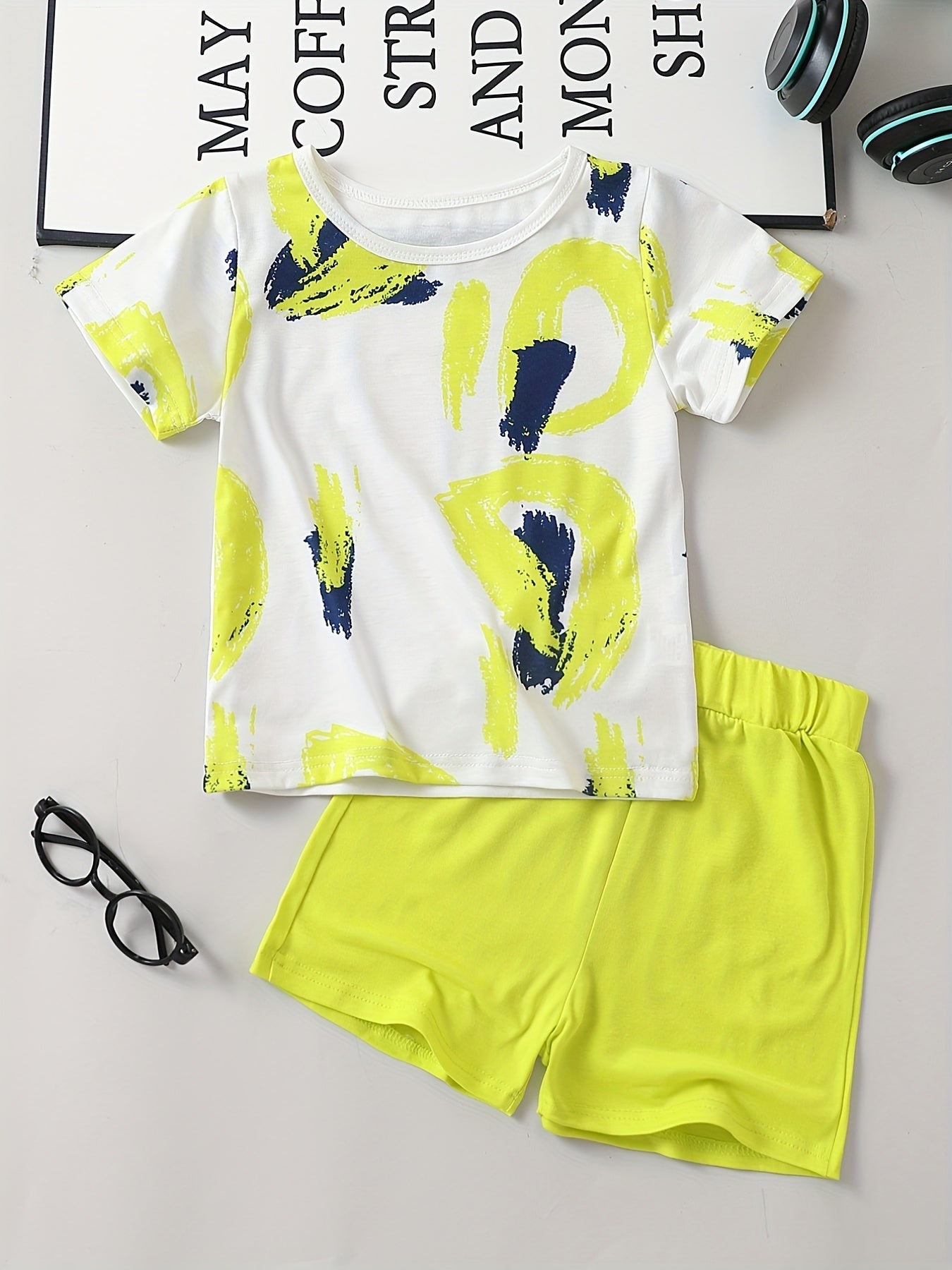 Boys Graffiti Print Tee & Shorts Set Kids Summer Clothes