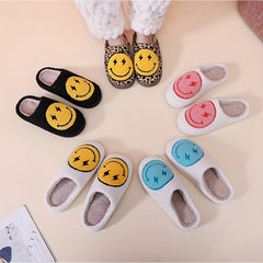 Women's Lightning Smile Face Slippers Warm Closed Toe Plush Home Shoes