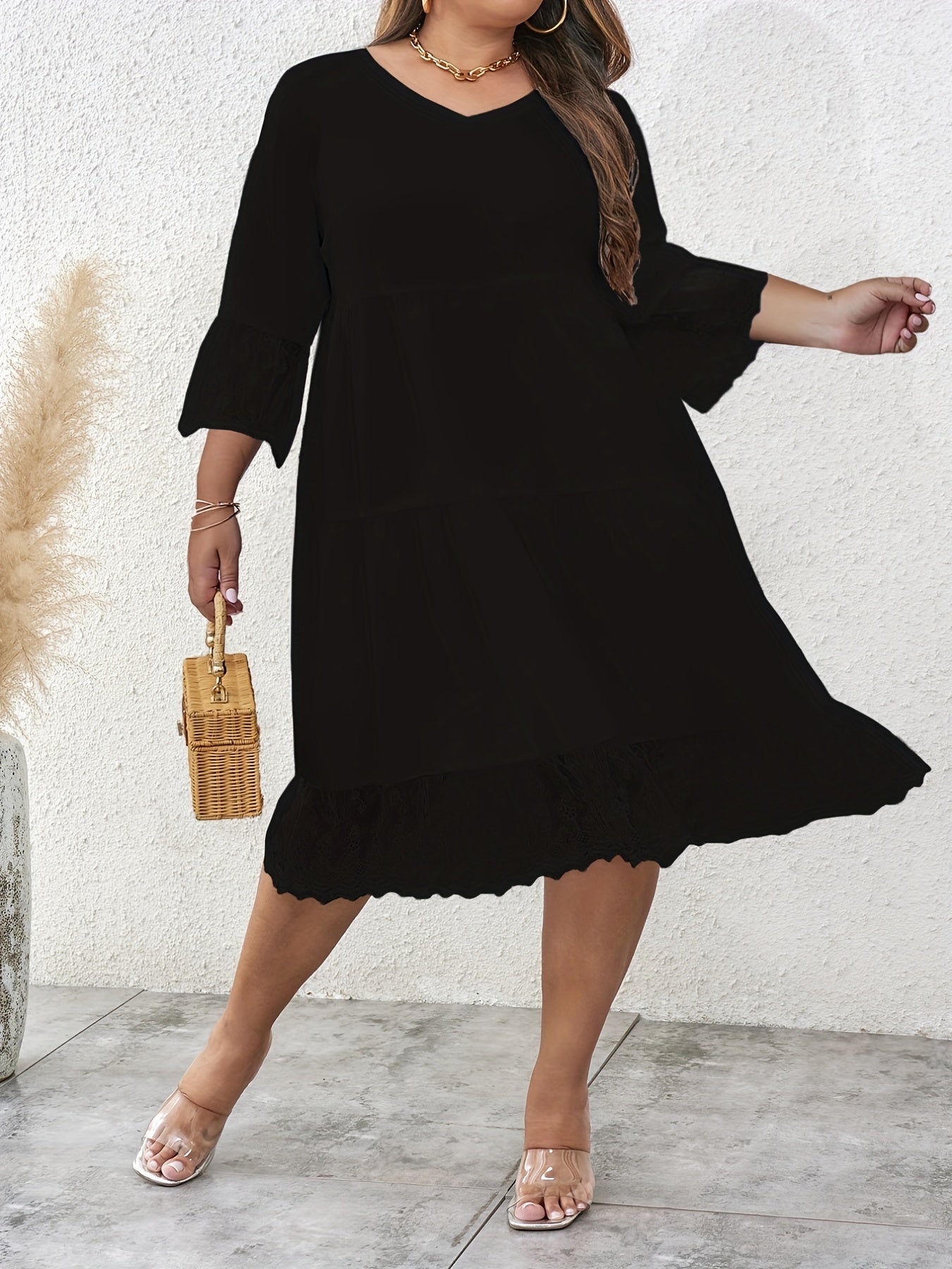 Women's Lace V-Neck Smock Dress
