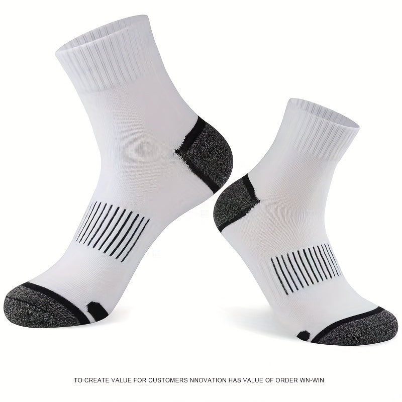 5 Pairs Men's Hiking Socks Moisture Wicking Soft Breathable