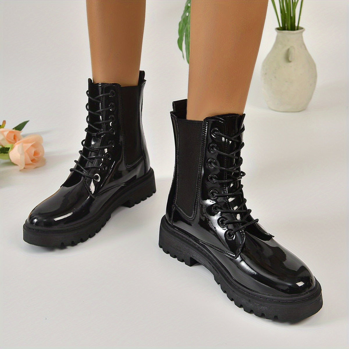 Women's Lace Up Combat Boots Round Toe Chunky Short Boots
