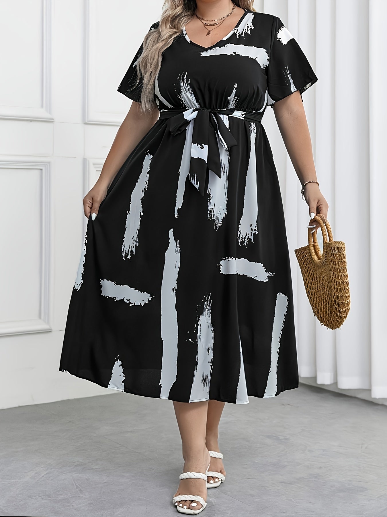 Brush Print V Neck Maxi Dress With Belt