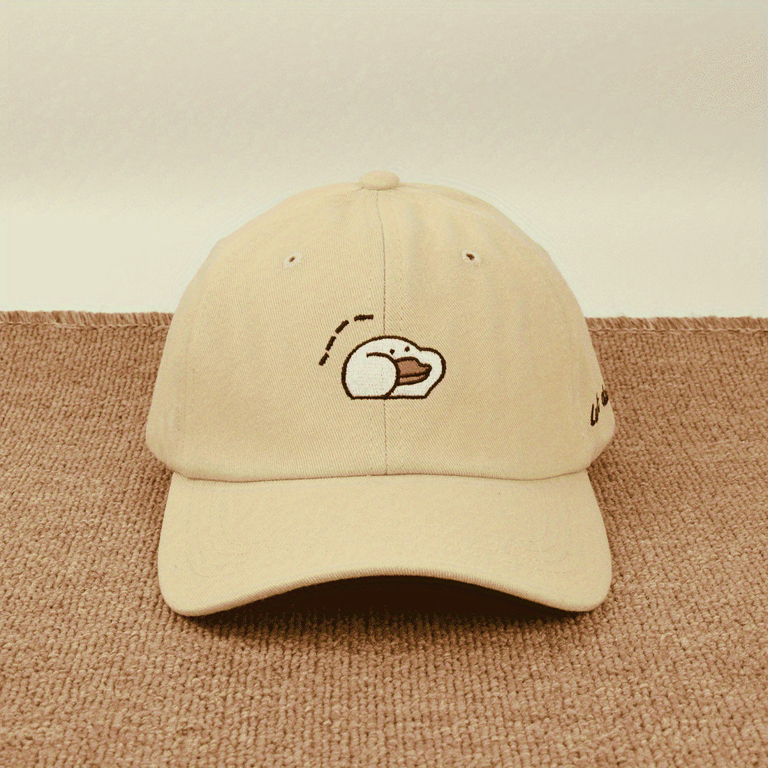 Adjustable Summer Mens Peaked Cap With Duck Embroidery