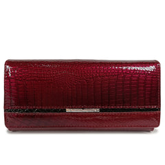 Women's Classic Leather Bi-fold Wallet with Snap Closure