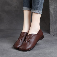Women's Soft Sole Beanie Slip-on Loafers Retro Faux Leather Shoes