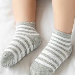 6pcs Non Slip Socks for Baby Boys - Comfortable and Stylish