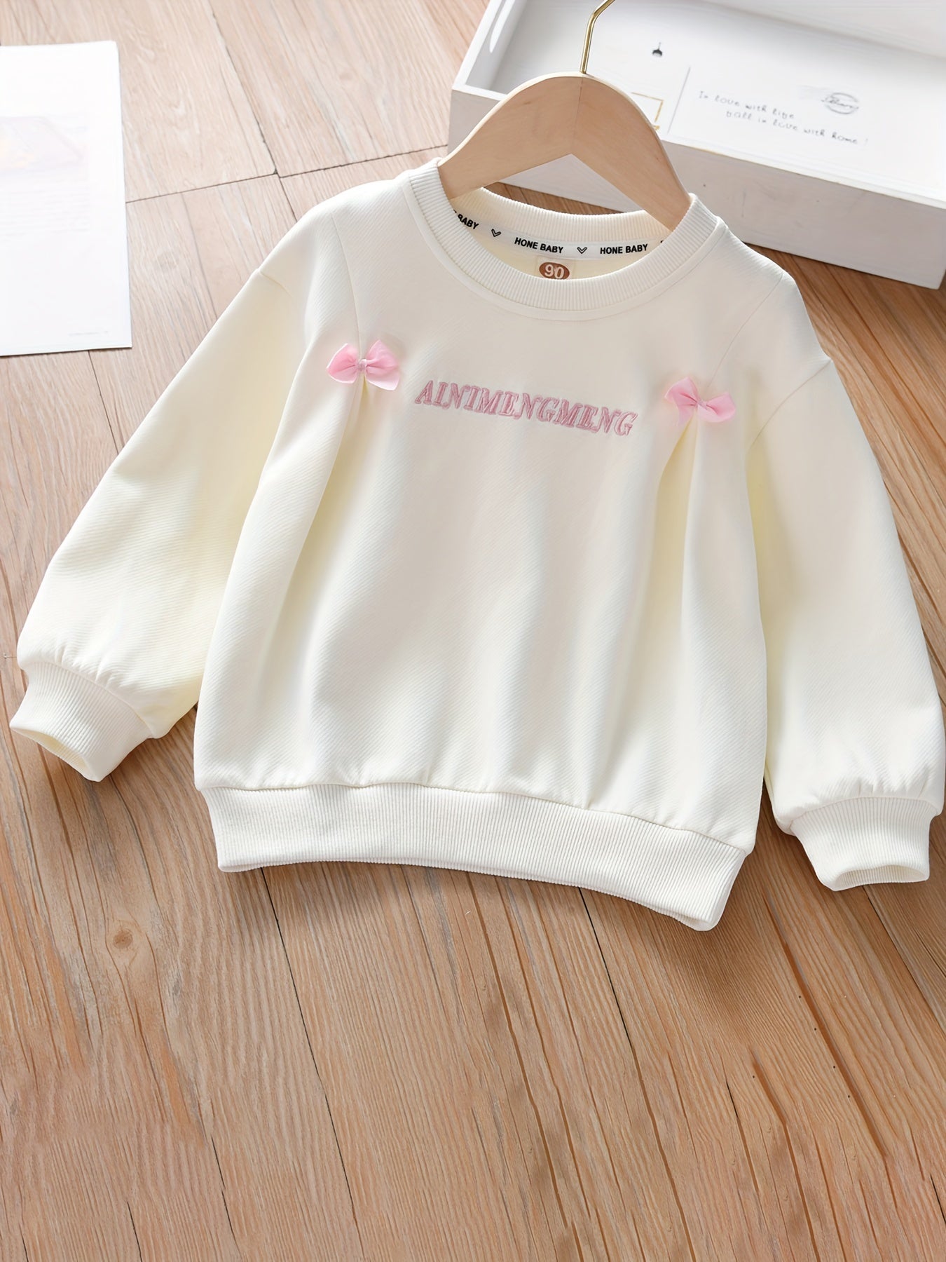 Girls Bow Monogram Embroidery Graphic Sweatshirt Long Sleeve Pullover