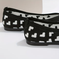 Women's Heart Pattern Flats Pointed Toe Knitted Slip On Shoes