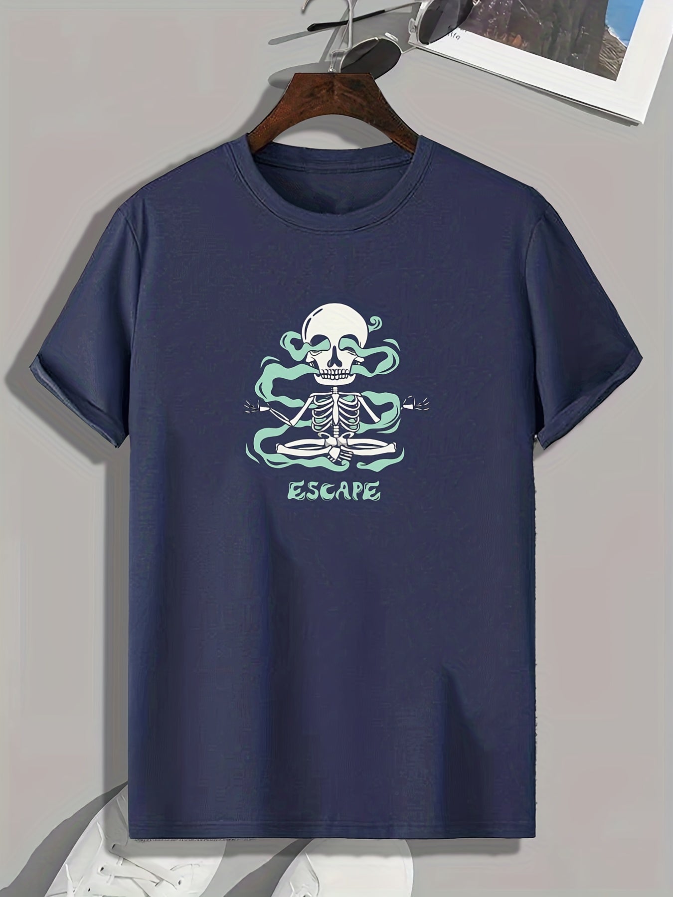 Escape Skeleton Print Men's Comfy T-shirt for Outdoor Summer