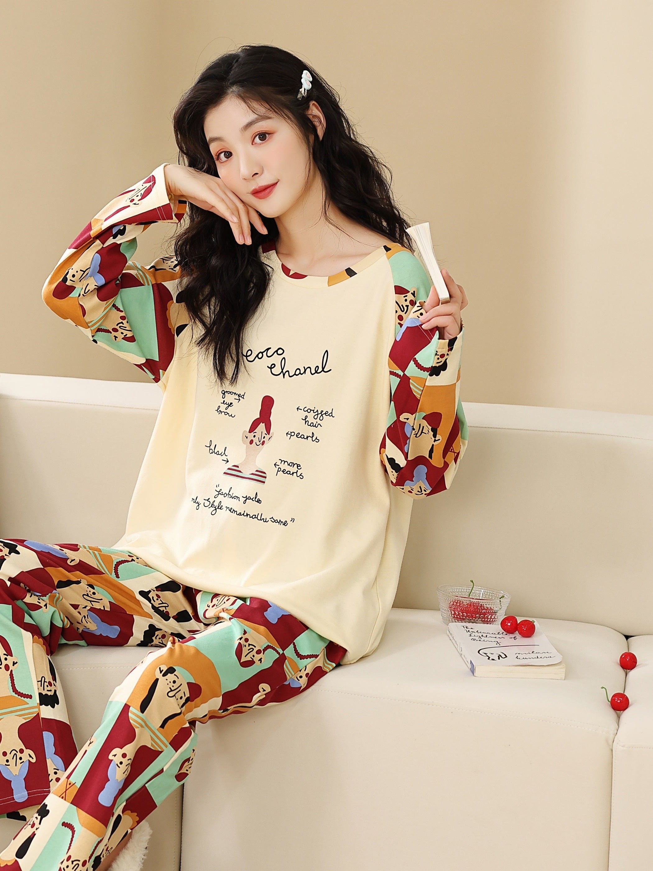Cartoon Print Pajama Set Long Sleeve Crew Neck Top & Elastic Waistband Pants