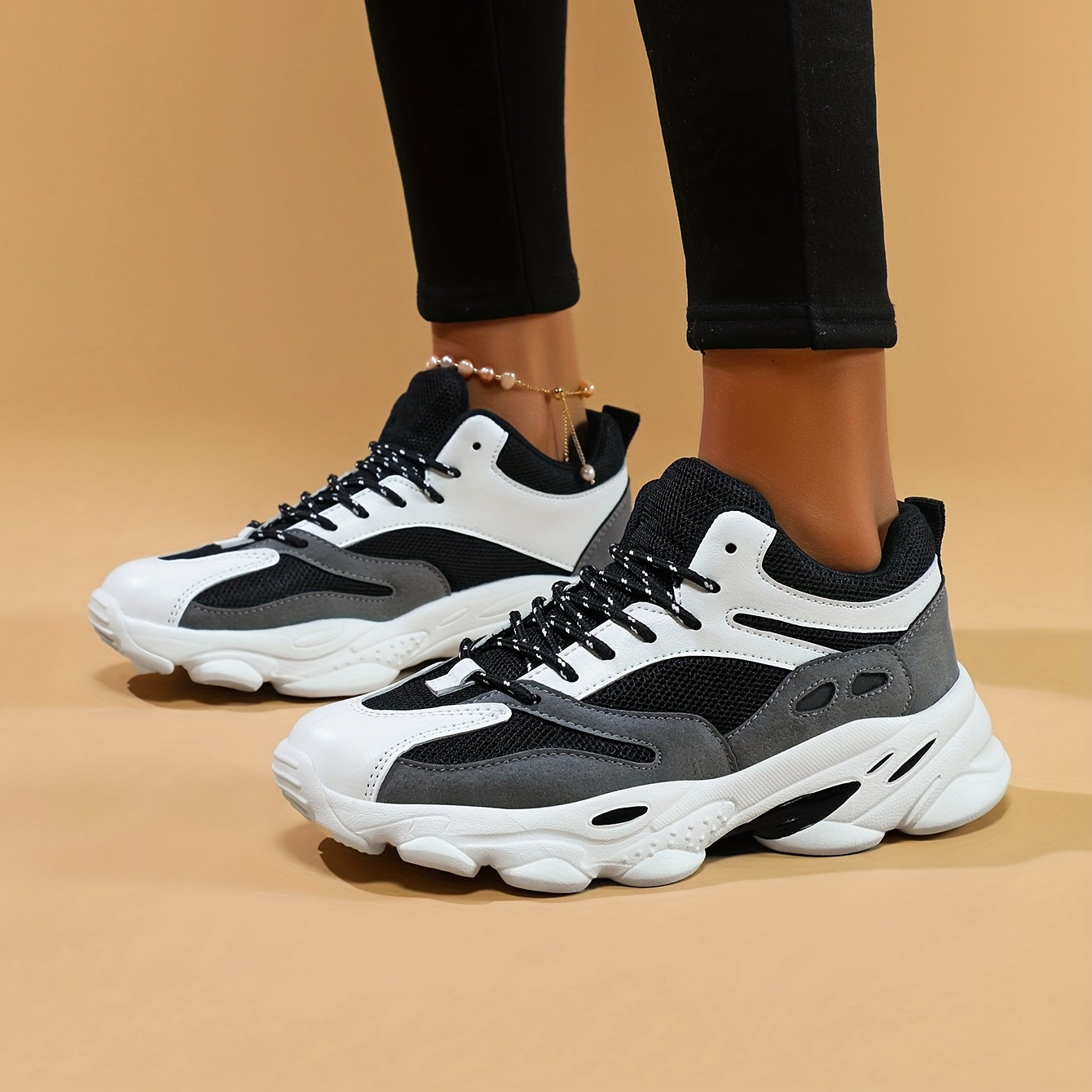 Women's Chunky Dad Shoes Soft Sole Lace-Up Outdoor Sneakers