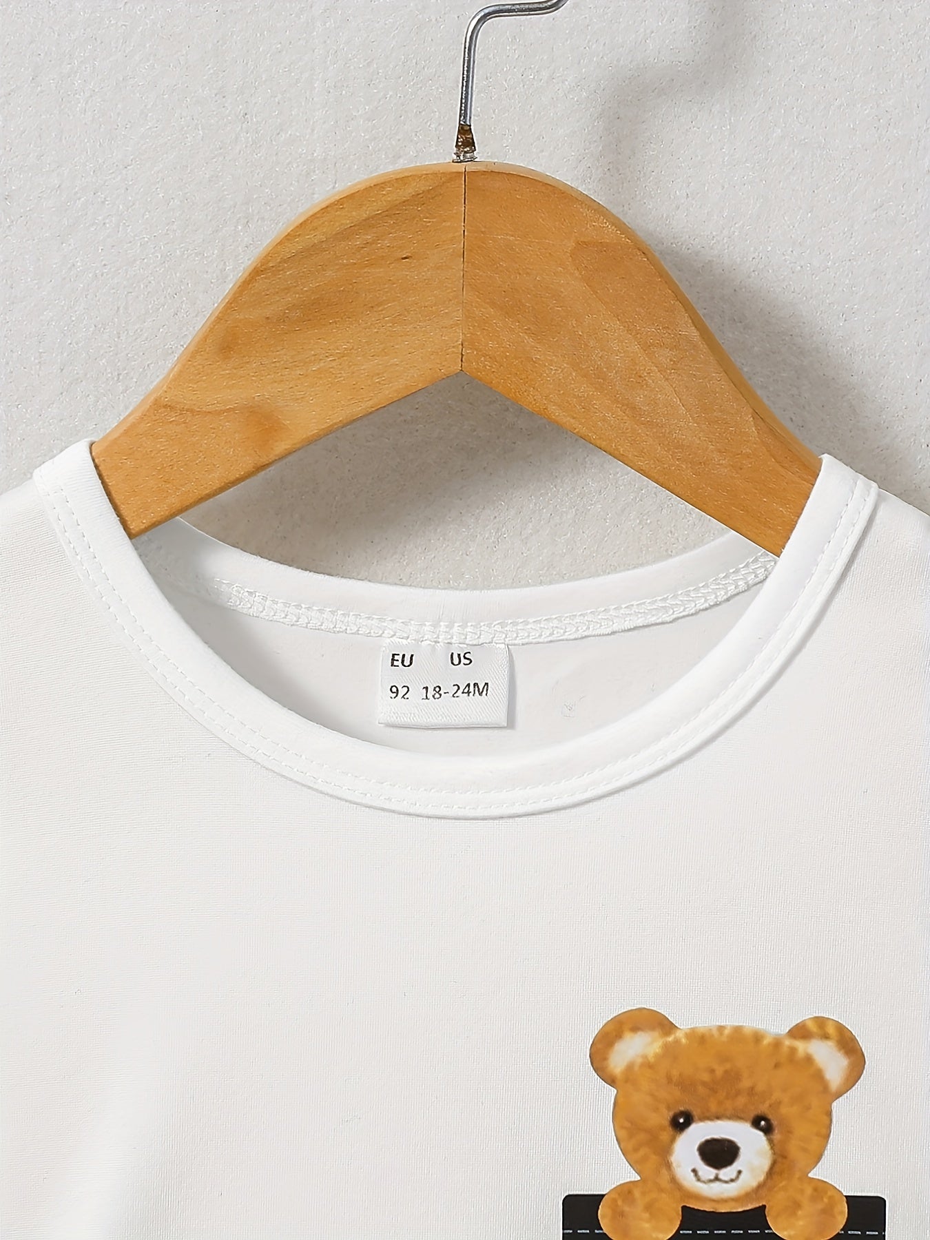 2pcs Bear Graphic Print T-shirt & Shorts Set for Summer