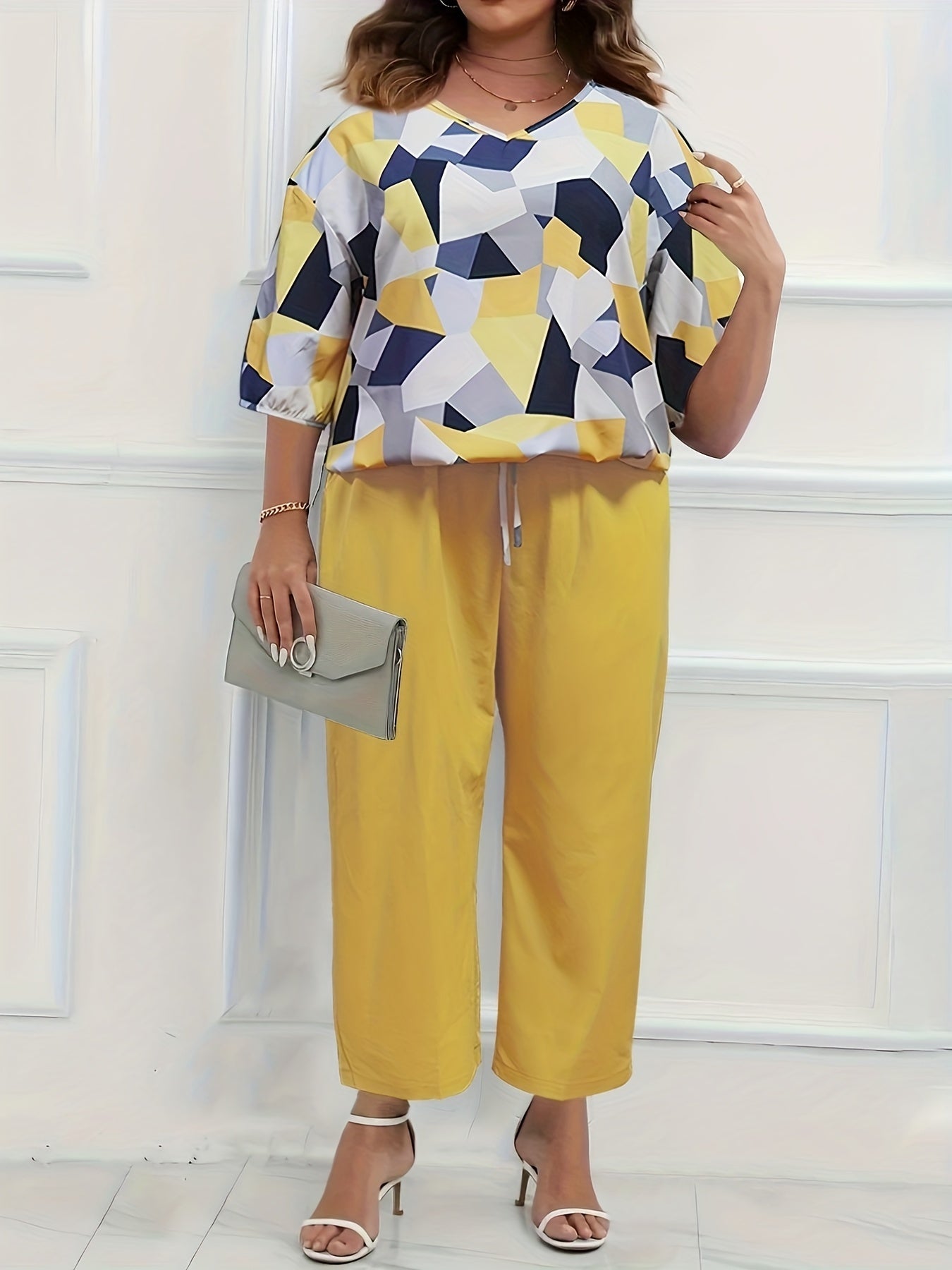 Women's Plus Geometric Print Top & Solid Pants Two Piece Set
