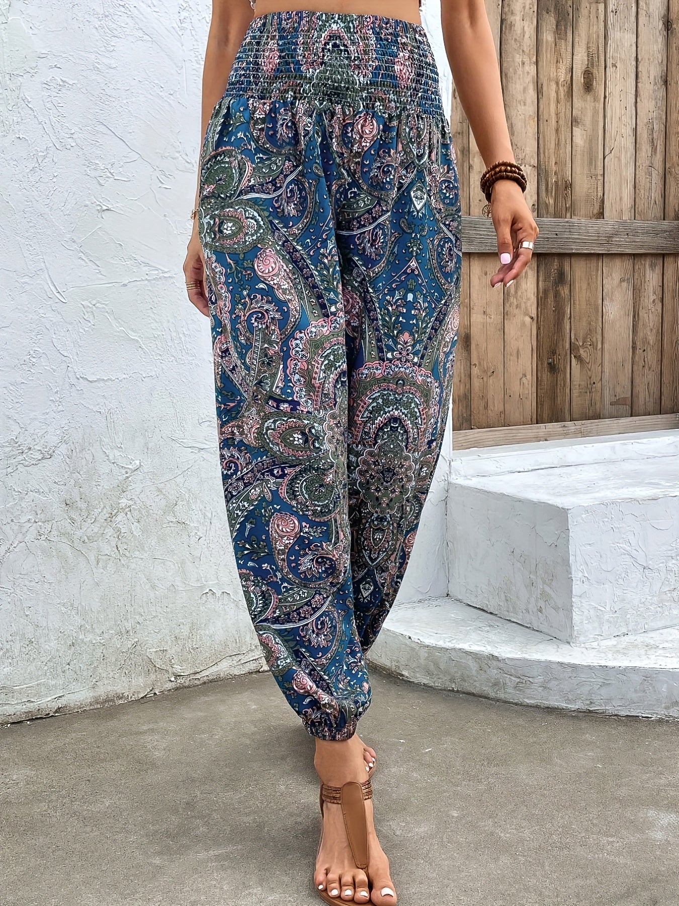 Paisley Print Smocked Waist Joggers for Women