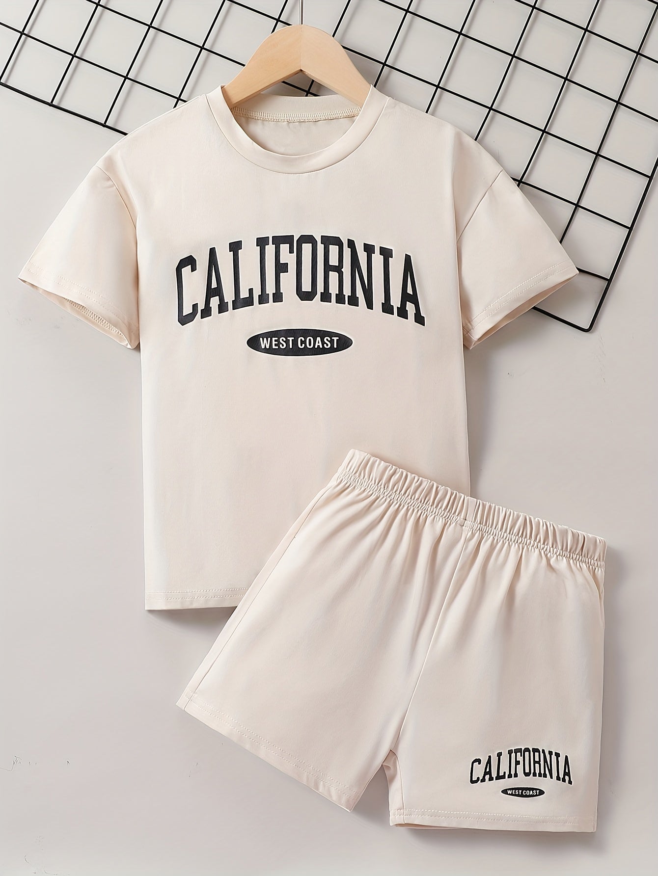 2pcs Boys California Print Tee & Shorts Set Summer Outfits