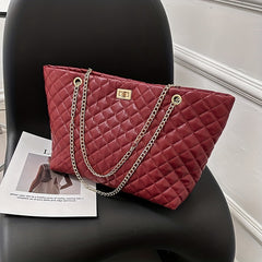 Women's Quilted Shoulder Bag Turn Lock Chain Bag