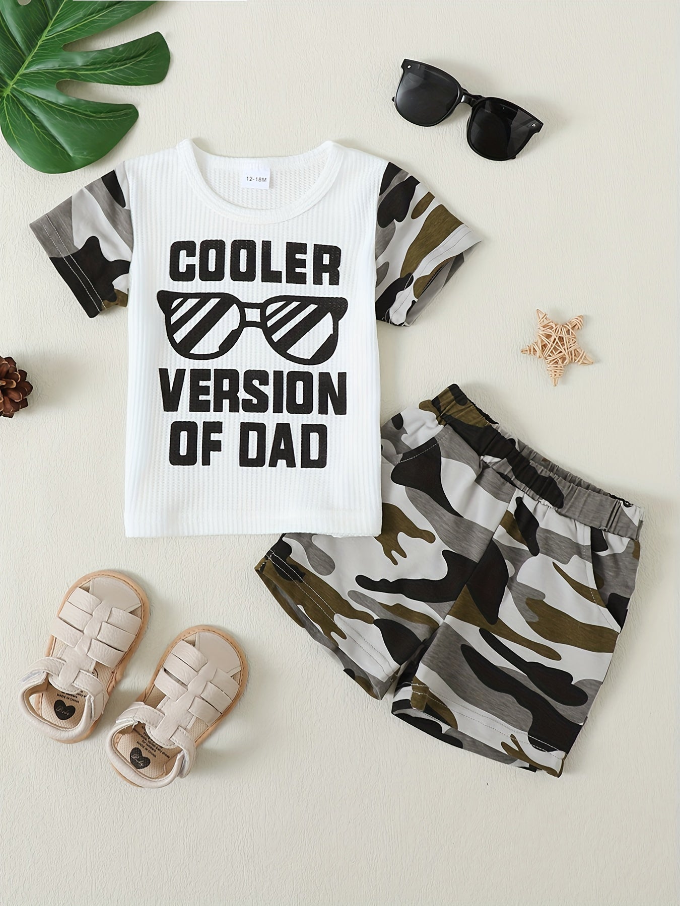 Toddler Boys Letter Print Top & Camo Shorts Set