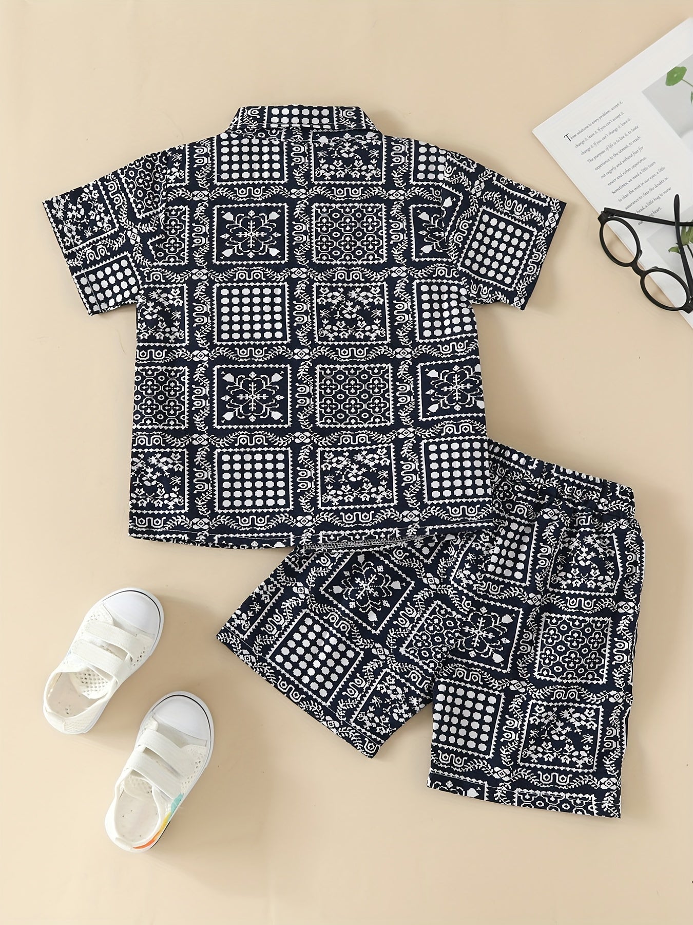 Boys Allover Print Outfit Short Sleeves Shirt & T shirt & Shorts